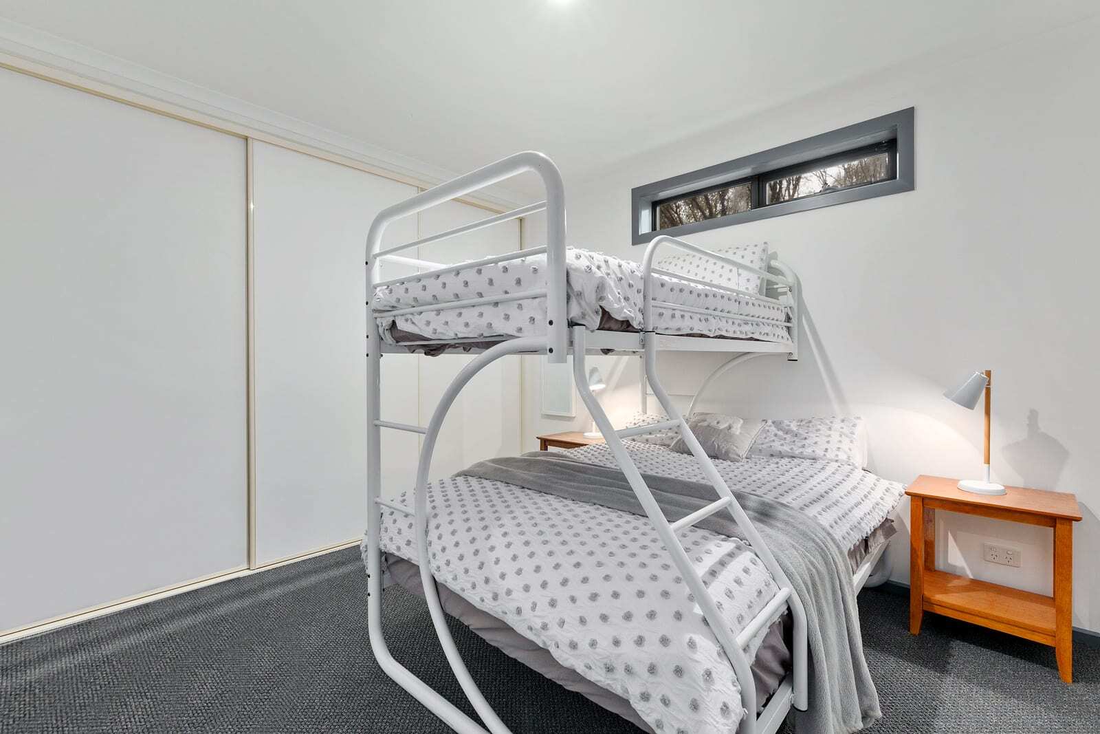 Bedroom 1 - Peak 301