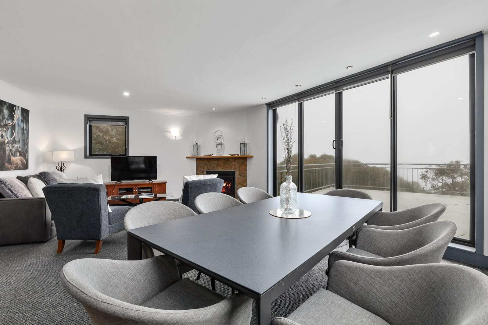 Dining Area - Peak 301
