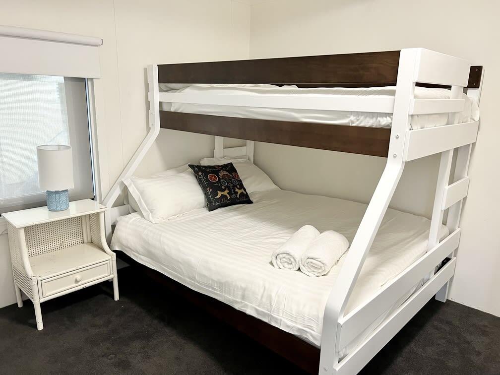 Third bedroom with tri bunk - Chalet 301