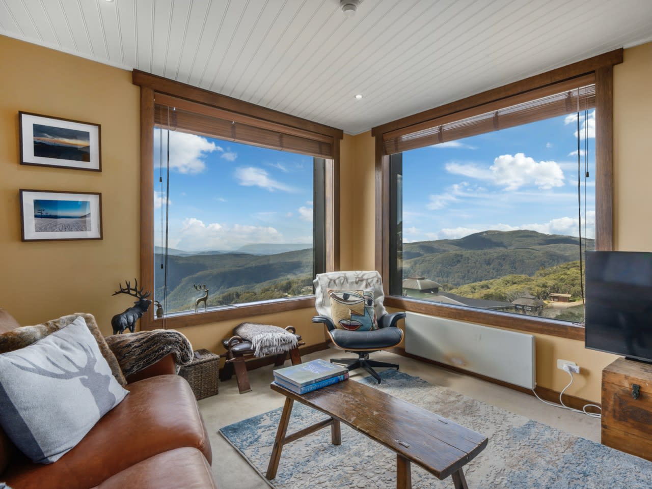Lounge area with views - Chalet 610